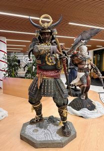 育碧员工晒《刺客信条:影》弥助与奈绪江雕像,精致细腻令人惊叹-咸鱼单机官网