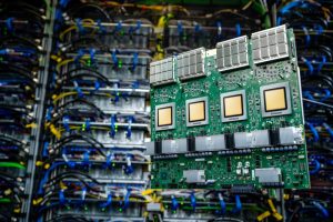 芯片行业现新模式:前端投片台积电,后端封装英特尔-咸鱼单机官网